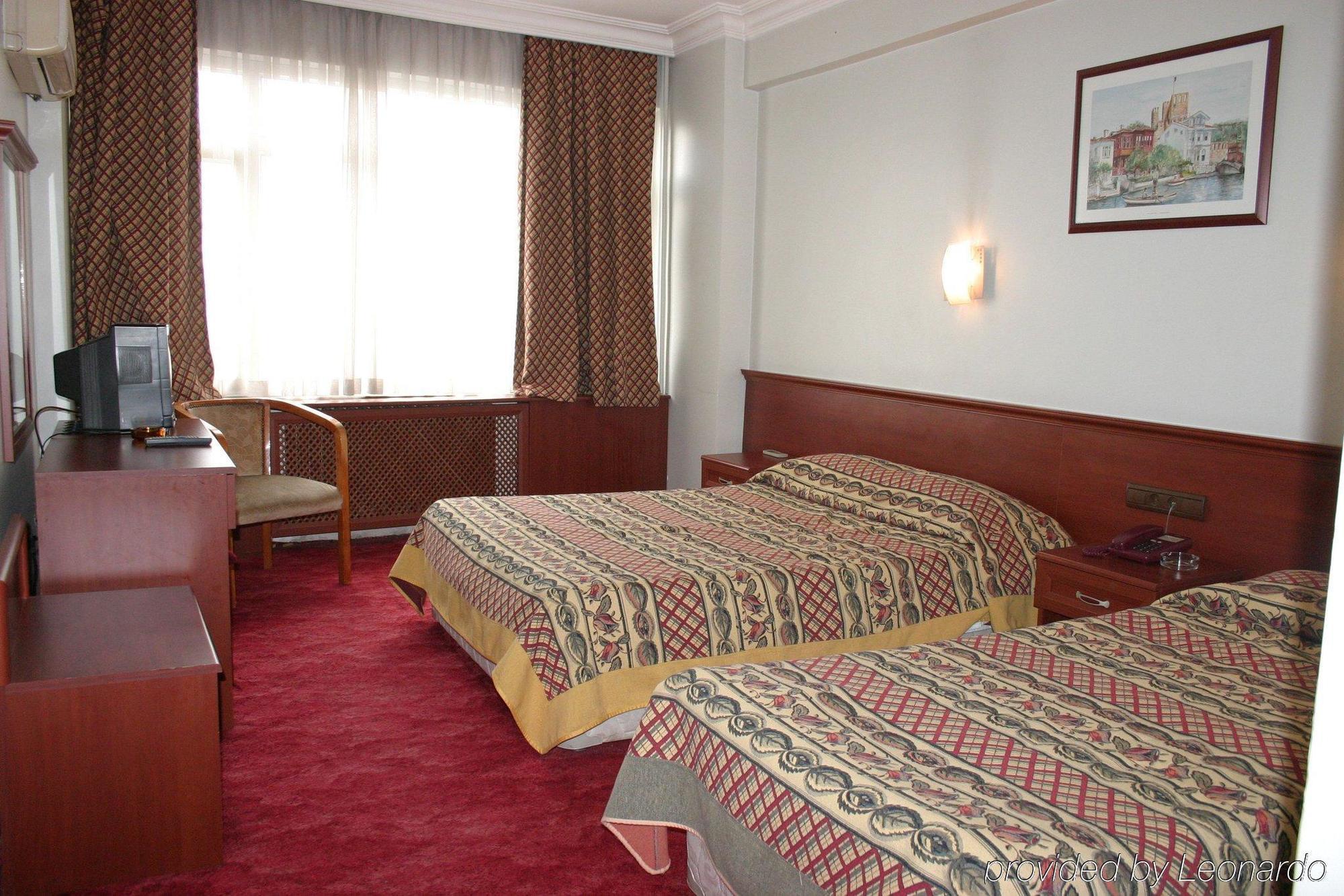 Hotel Monopol Istanbul Room photo